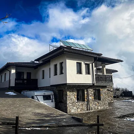Guest house меча стъпка Gela